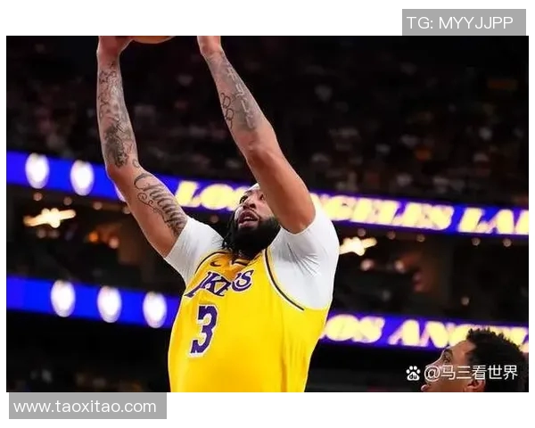 2014年12月湖人与勇士激战回顾：经典对决与精彩瞬间分析