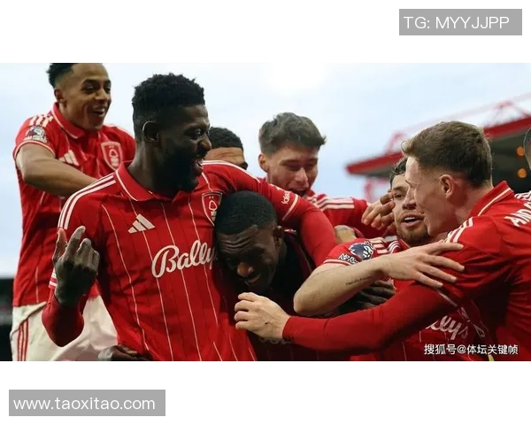 曼联与热刺激战正酣PPTV直播精彩赛事不容错过 曼联与热刺激战正酣PPTV直播精彩赛事不容错过