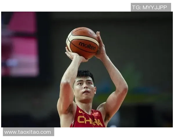 方硕的篮球之路:从青涩少年到职业赛场的辉煌历程与未来展望 方硕的篮球之路:从青涩少年到职业赛场的辉煌历程与未来展望