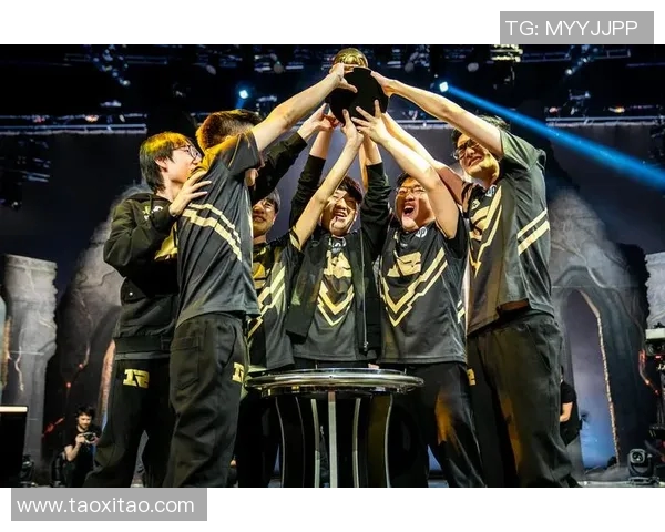 聚焦英雄联盟战术分析：RNG如何在比赛中展现团队协作与策略智慧MBA