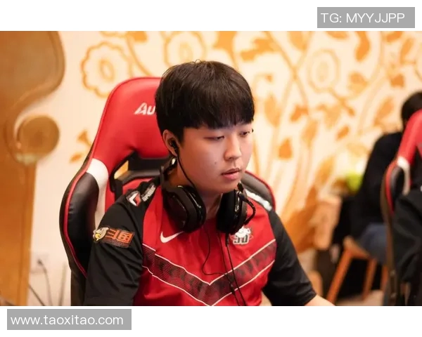 青年赛点评：FPX以迅猛速度展现战术灵活性与团队协作能力